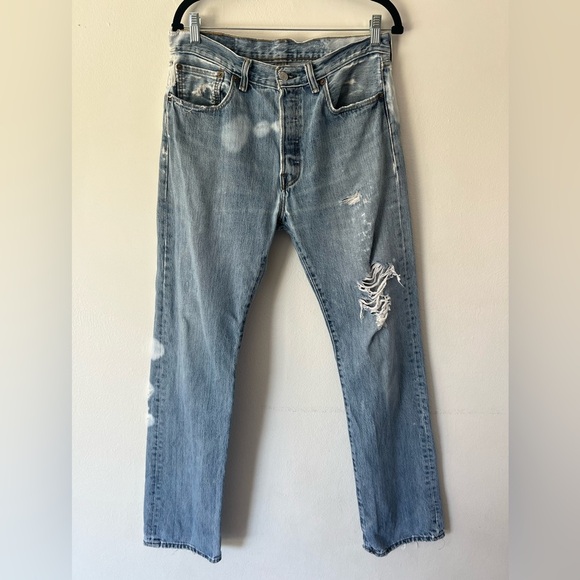 Levi’s 501 Straight Leg Very Distressed Worn-In Jeans Made In Haiti Size W33xL34 - Picture 1 of 14